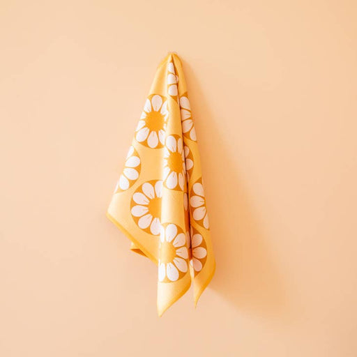 SUNSHINE STUDIOS BEACH TOWEL Retro Flower Kitchen Towel